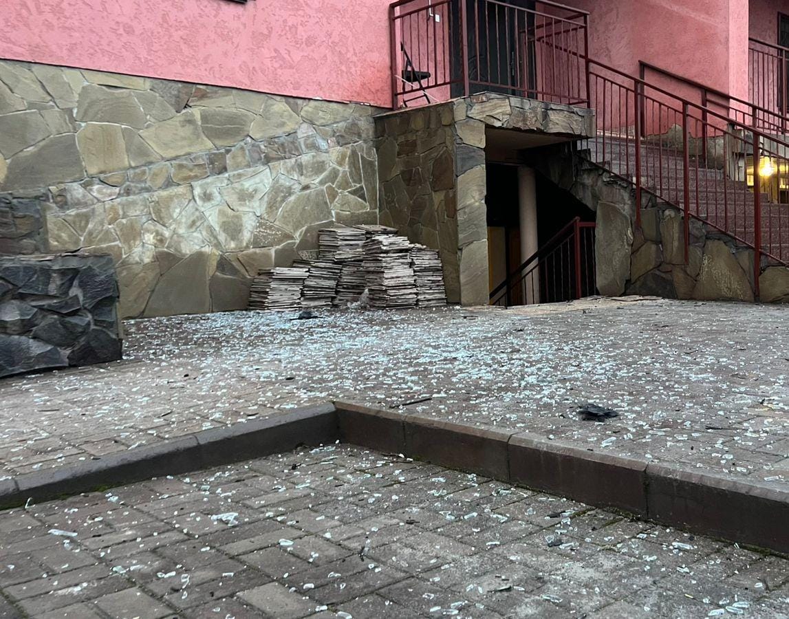 "זה היה נורא": ביתו של הרב החרדי הופגז והתפוצץ בהתקפה קשה על העיר