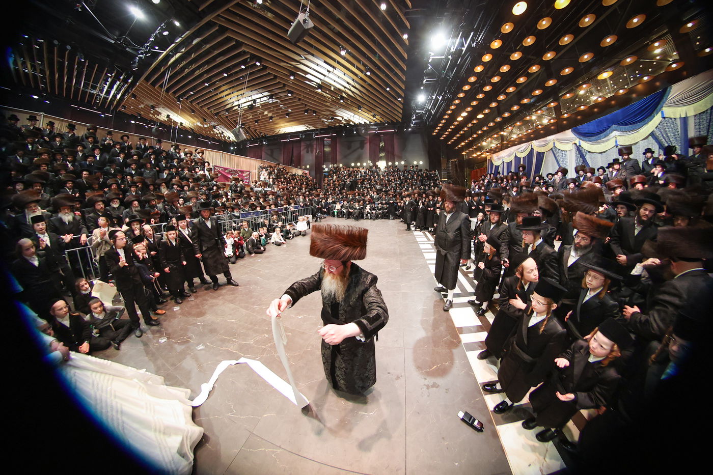 שמחת בית זוויעהיל - פינסק קרלין - טרעבישאן