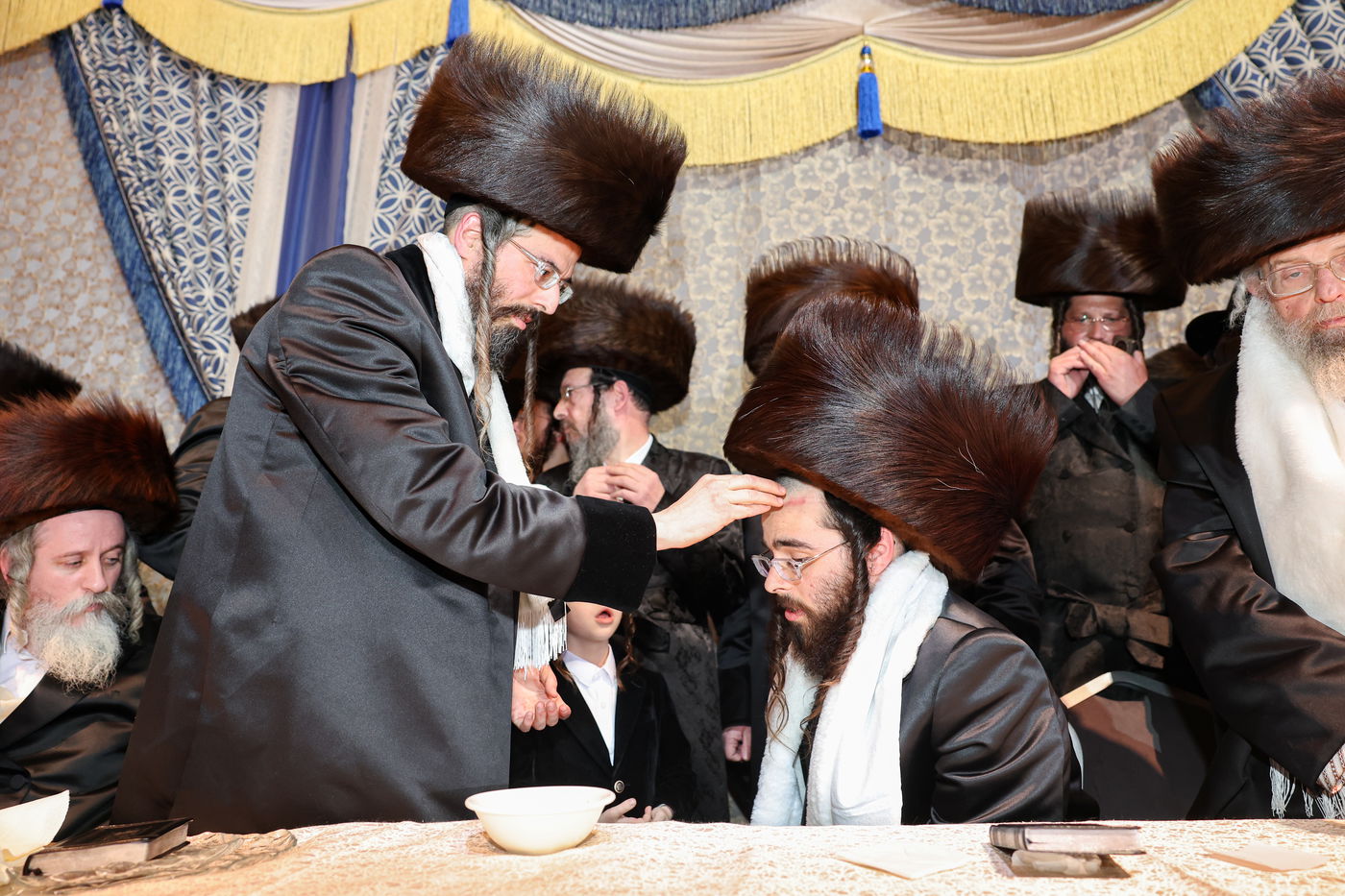 שמחת בית זוויעהיל - פינסק קרלין - טרעבישאן