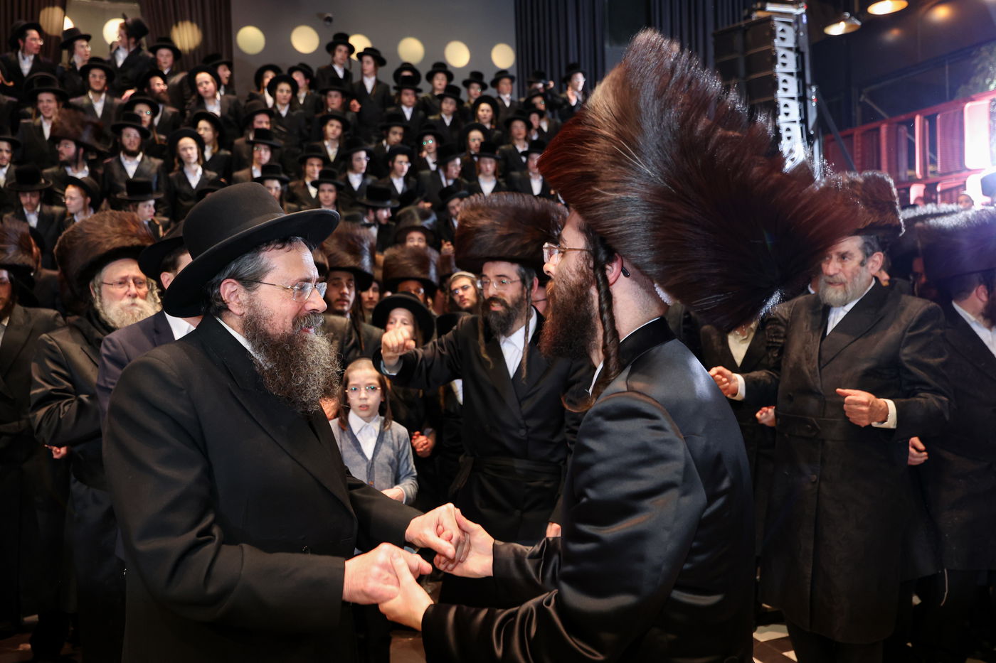 שמחת בית זוויעהיל - פינסק קרלין - טרעבישאן