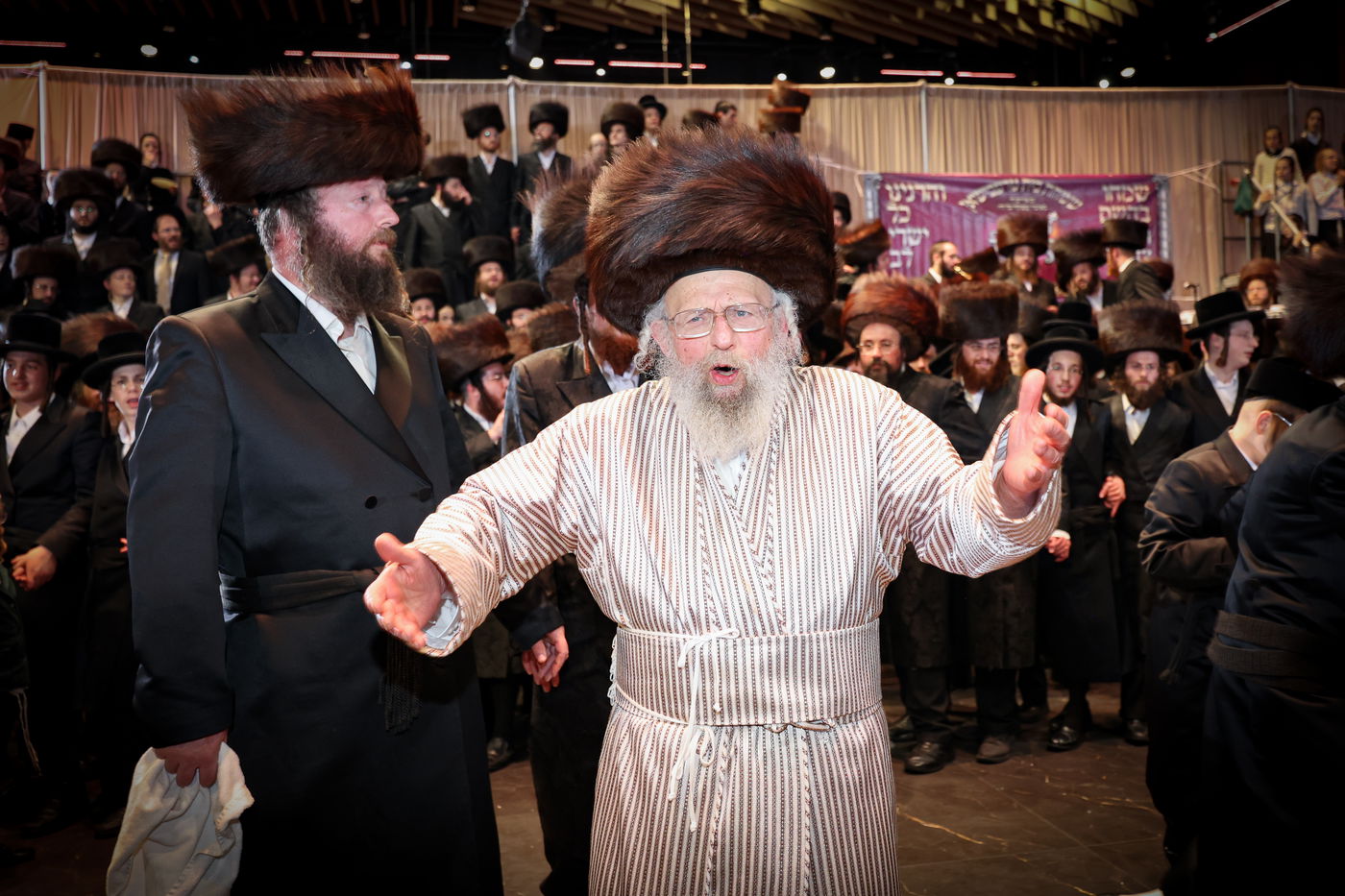 שמחת בית זוויעהיל - פינסק קרלין - טרעבישאן