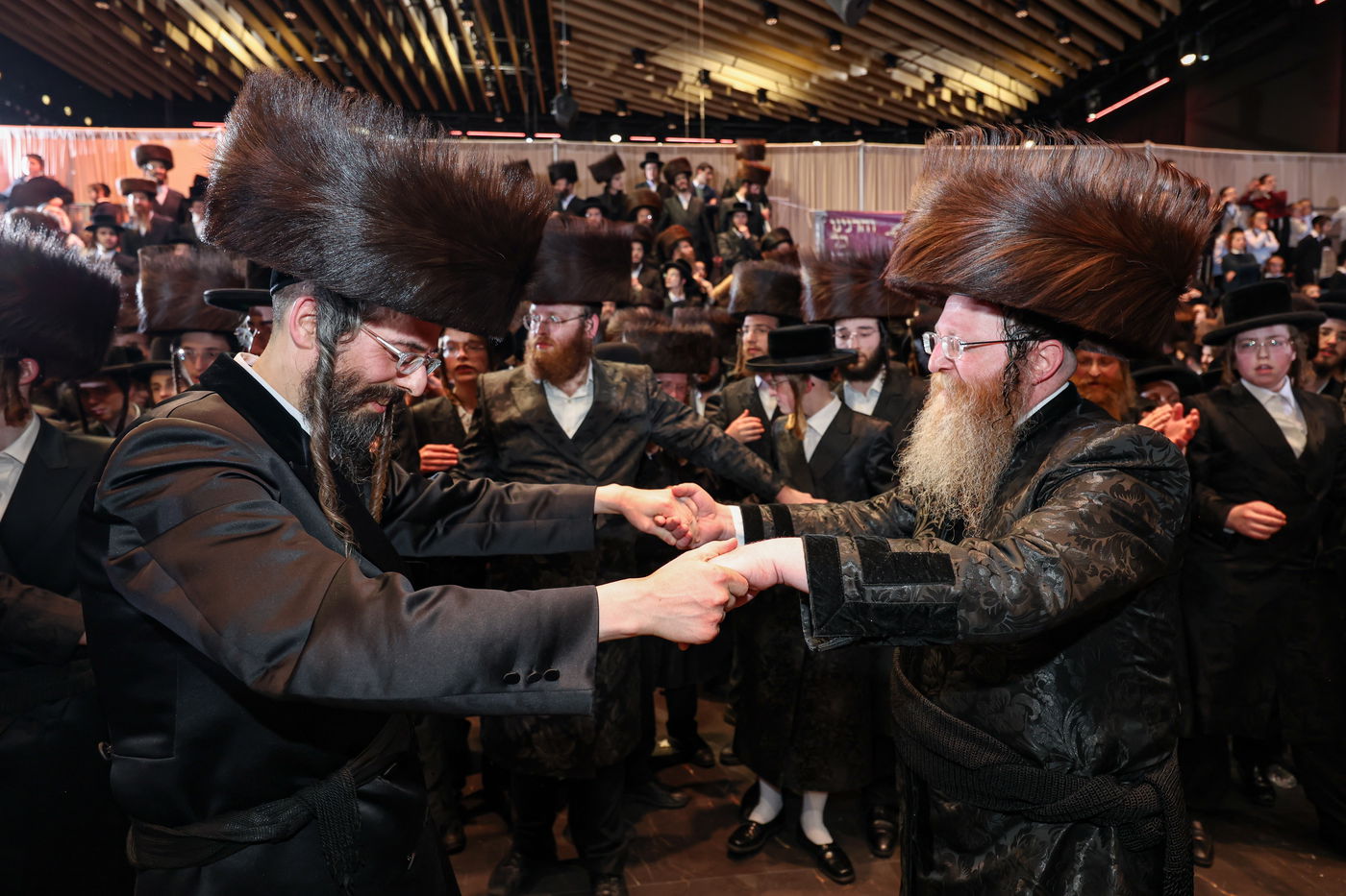 שמחת בית זוויעהיל - פינסק קרלין - טרעבישאן