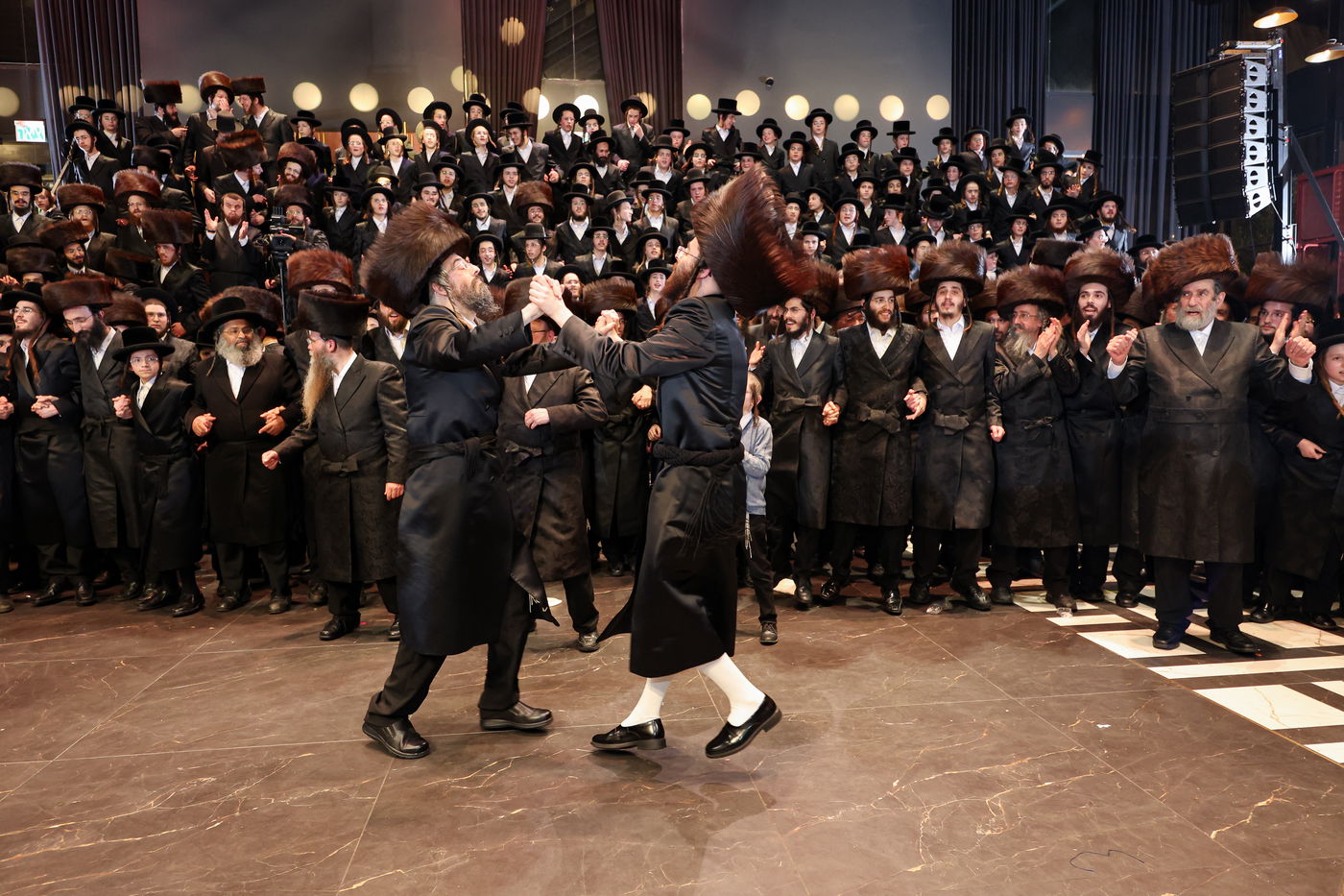 שמחת בית זוויעהיל - פינסק קרלין - טרעבישאן