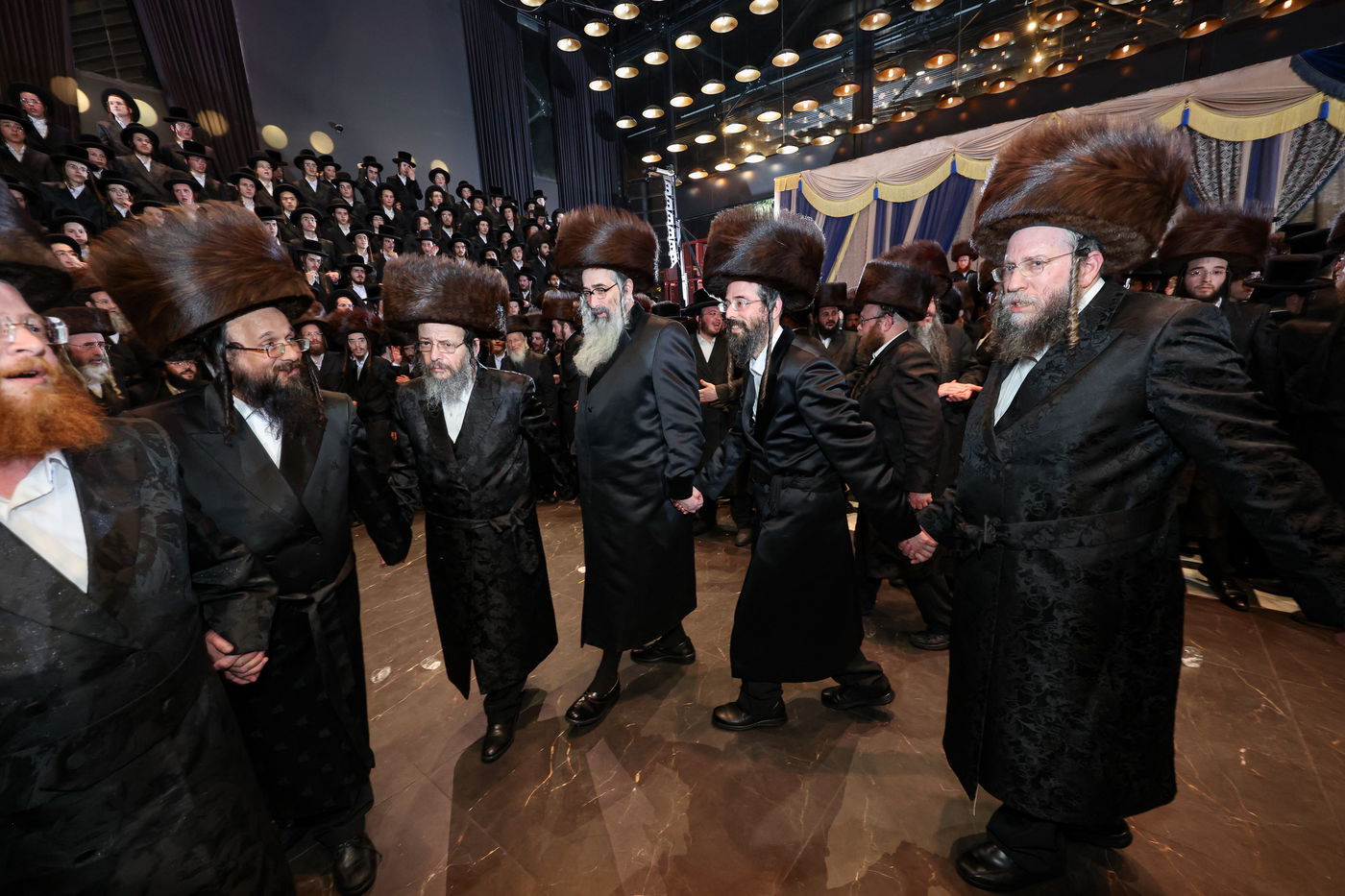 שמחת בית זוויעהיל - פינסק קרלין - טרעבישאן