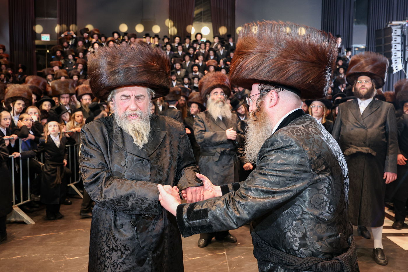 שמחת בית זוויעהיל - פינסק קרלין - טרעבישאן