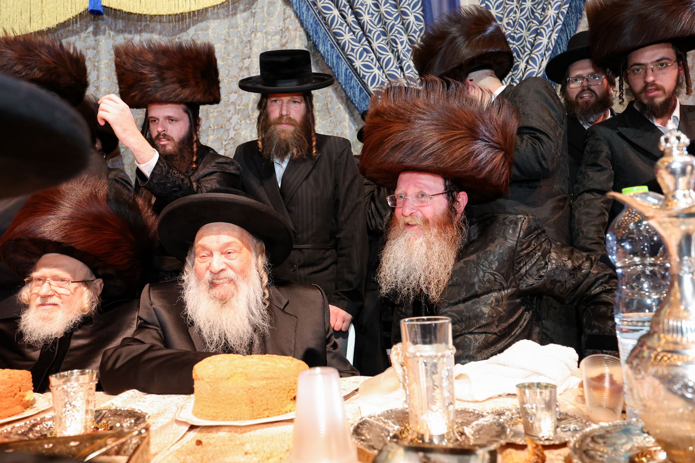 שמחת בית זוויעהיל - פינסק קרלין - טרעבישאן