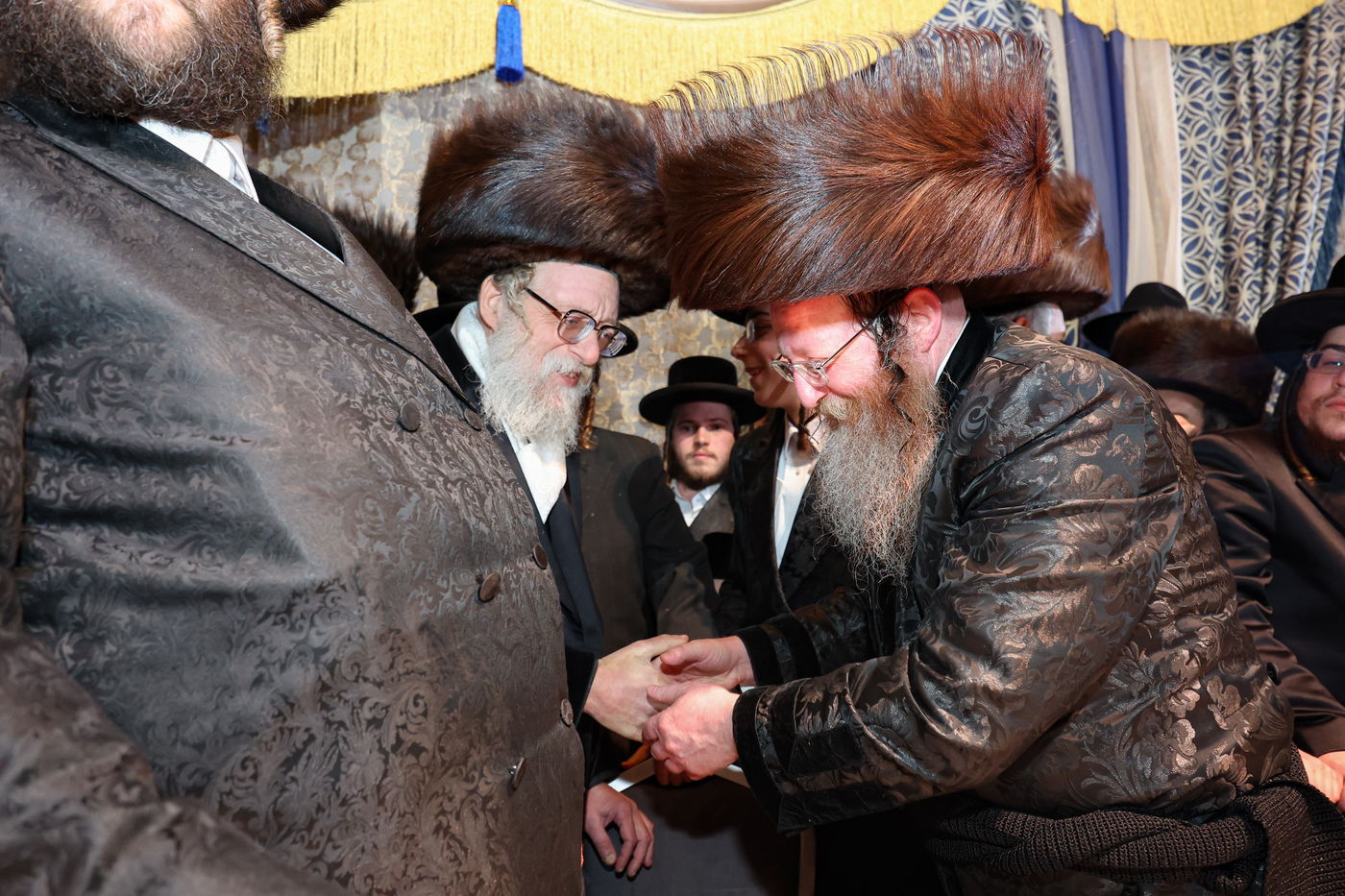 שמחת בית זוויעהיל - פינסק קרלין - טרעבישאן