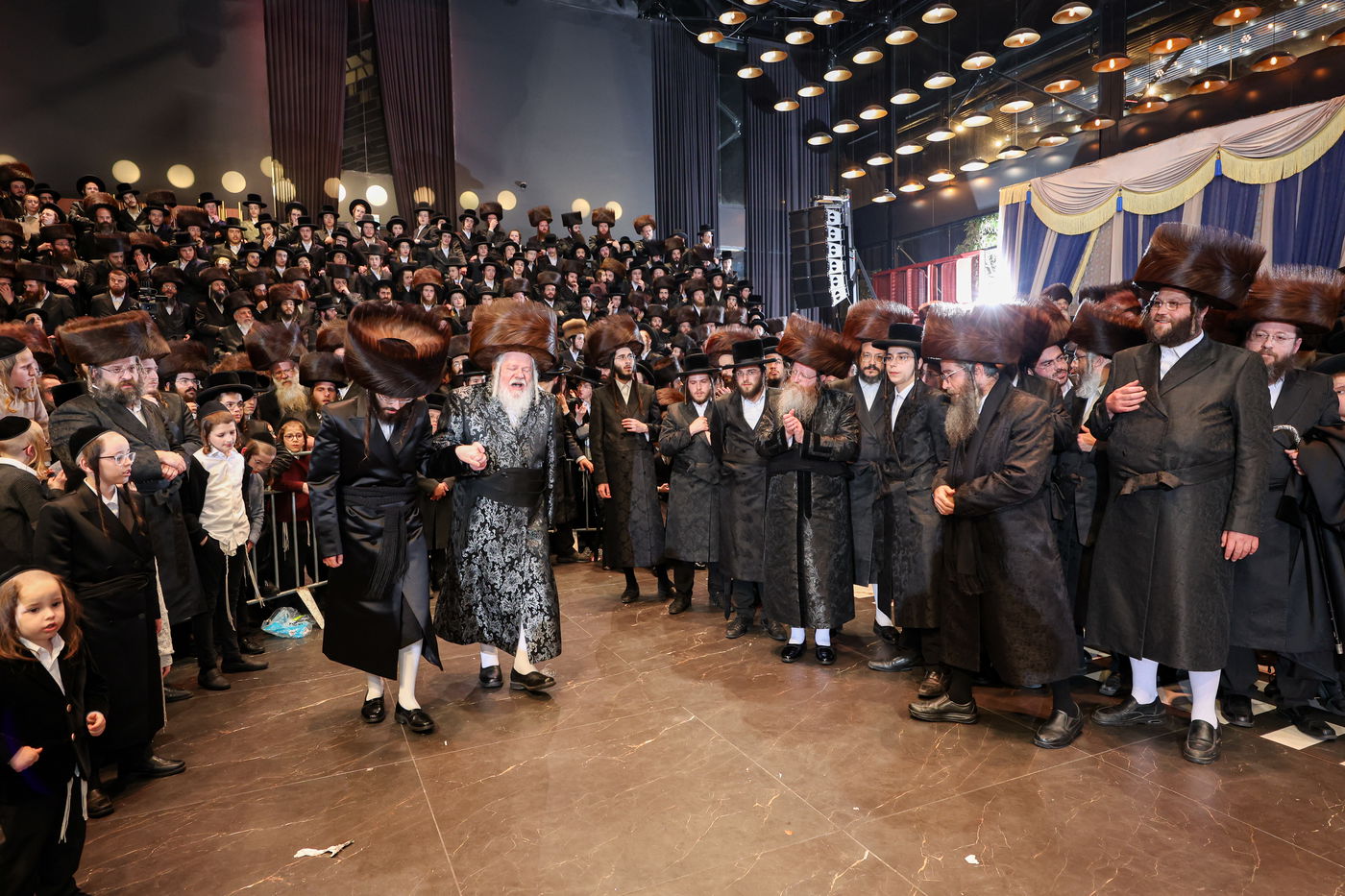 שמחת בית זוויעהיל - פינסק קרלין - טרעבישאן