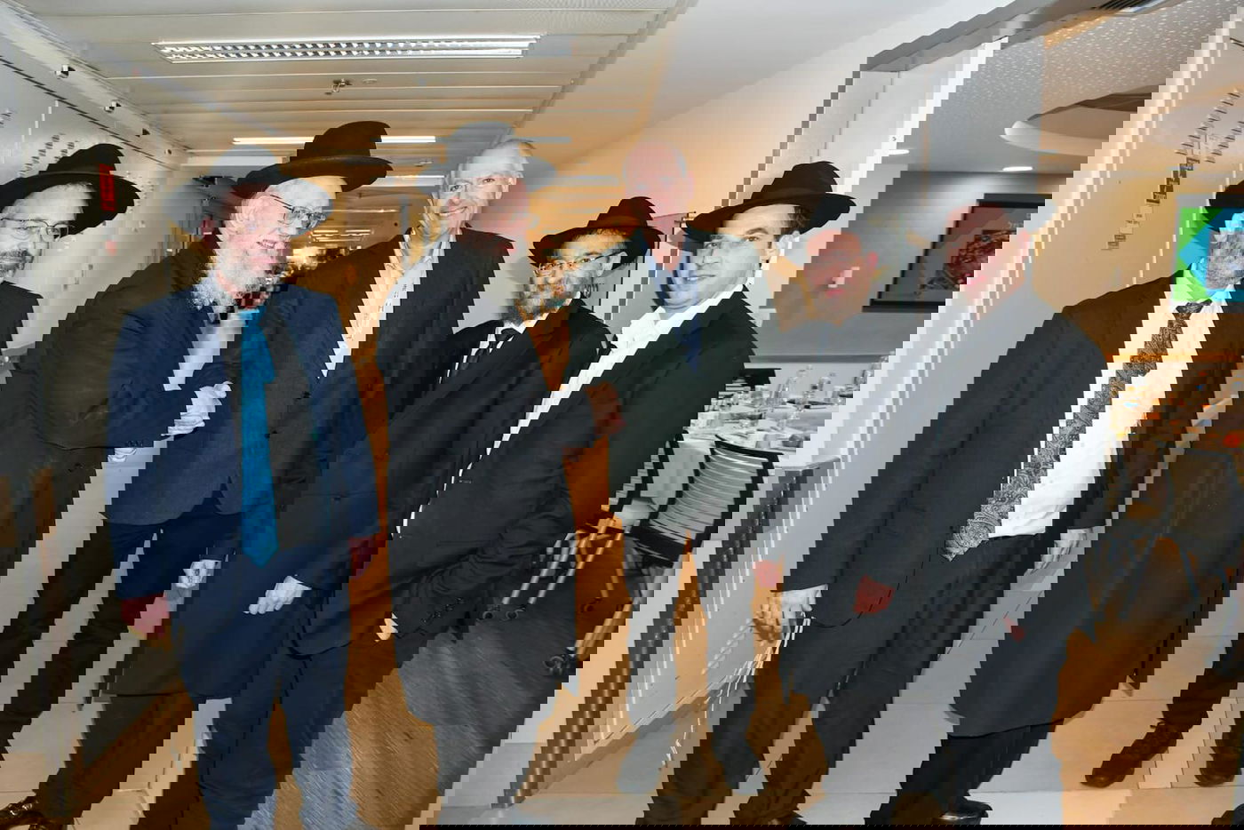 רבני הקהילה החרדית בחיפה בסיור בביה"ח כרמל מקבוצת כללית