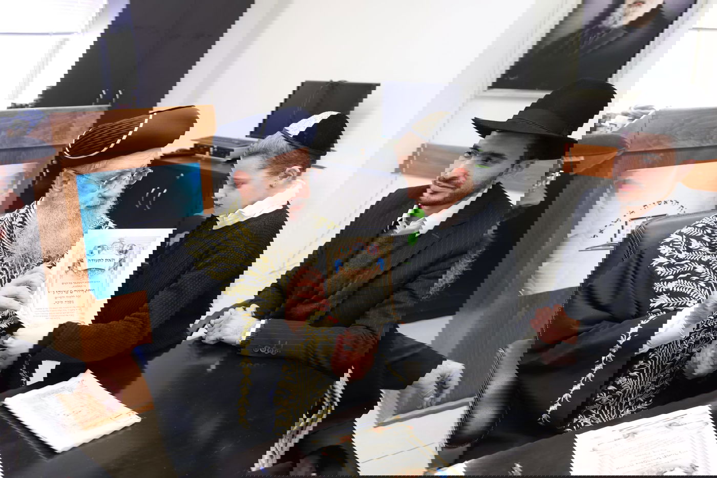 תלמידי חזון מאיר ובית ישראל במעונם של גדולי ישראל