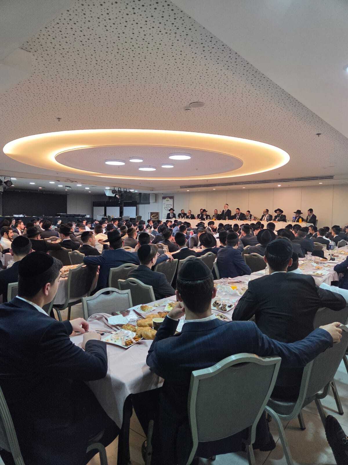 שבת חיזוק בישיבת "אבני נזר"