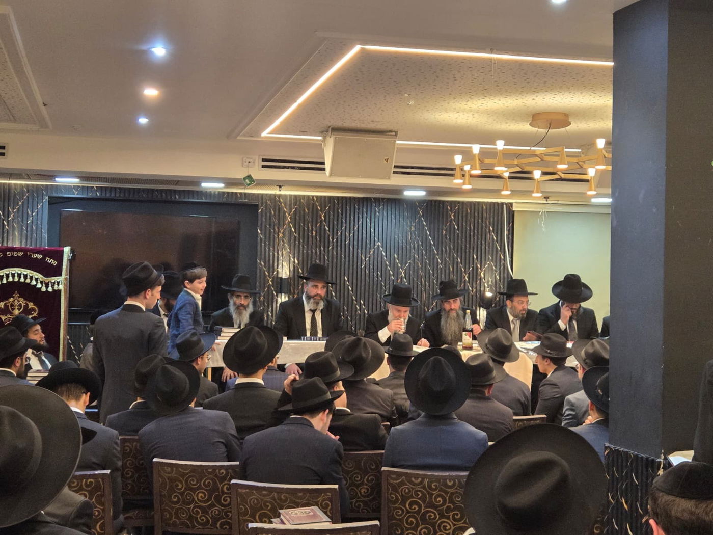 שבת חיזוק בישיבת "אבני נזר"