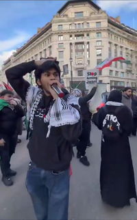 בריטניה ז"ל | תיעוד מדהים מלב לונדון; עשרות זעקו: "חמינאי, אנחנו גאים בך"