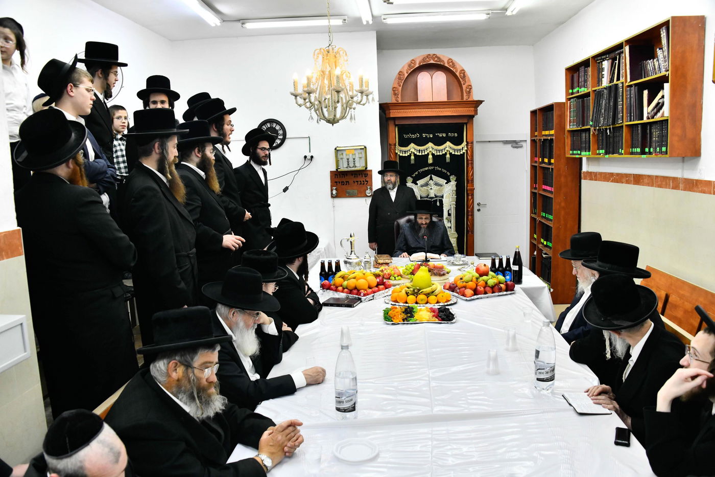 האדמו"ר מספינקא רמת אהרן בטיש ט"ו בשבט