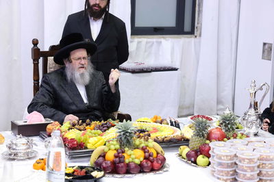 האדמו"ר מדינוב בטיש ט"ו בשבט