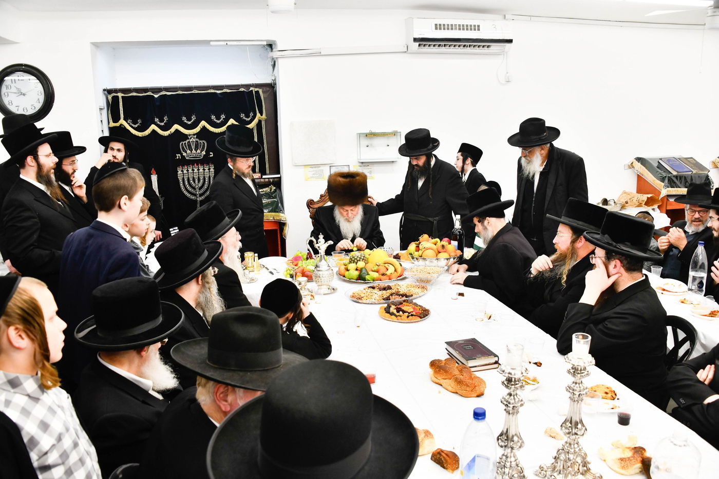 האדמו"ר מוואסלוי בטיש ט"ו בשבט