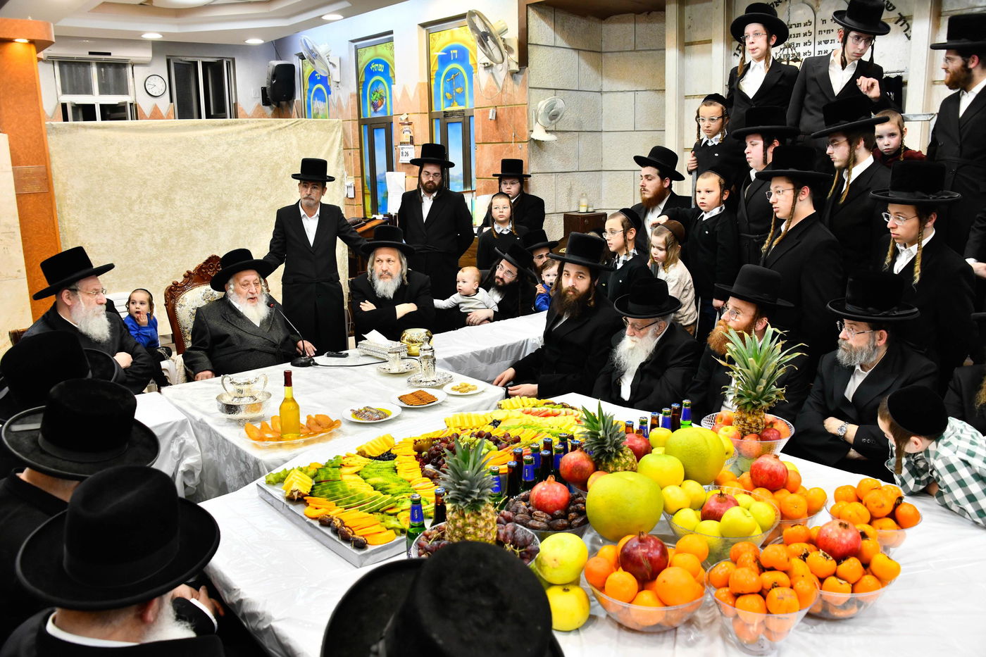 טיש ט"ו בשבט בחצה"ק נאראל