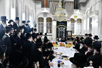 האדמו"ר מלעלוב ירושלים בטיש ט"ו בשבט