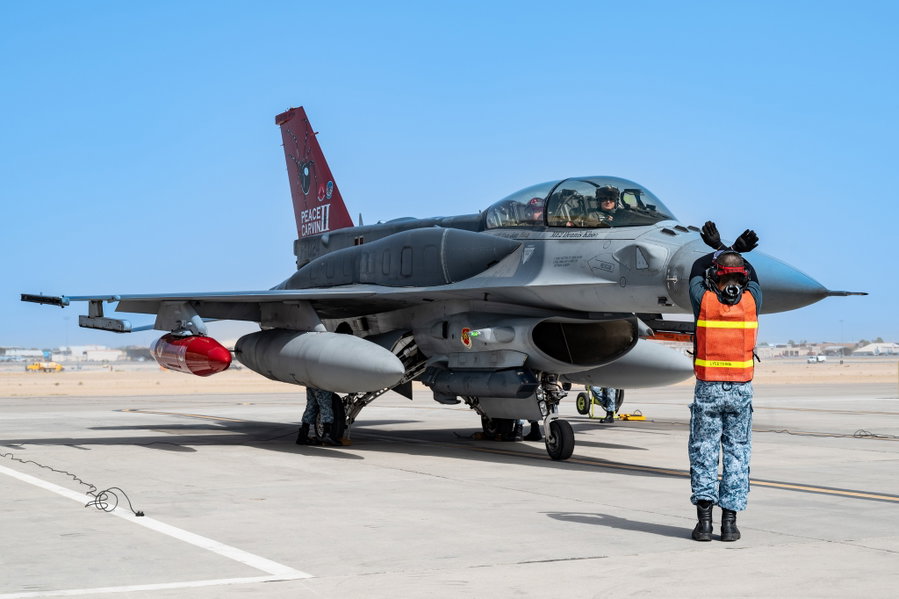 מטוסי F-16 פייטינג פלקונס