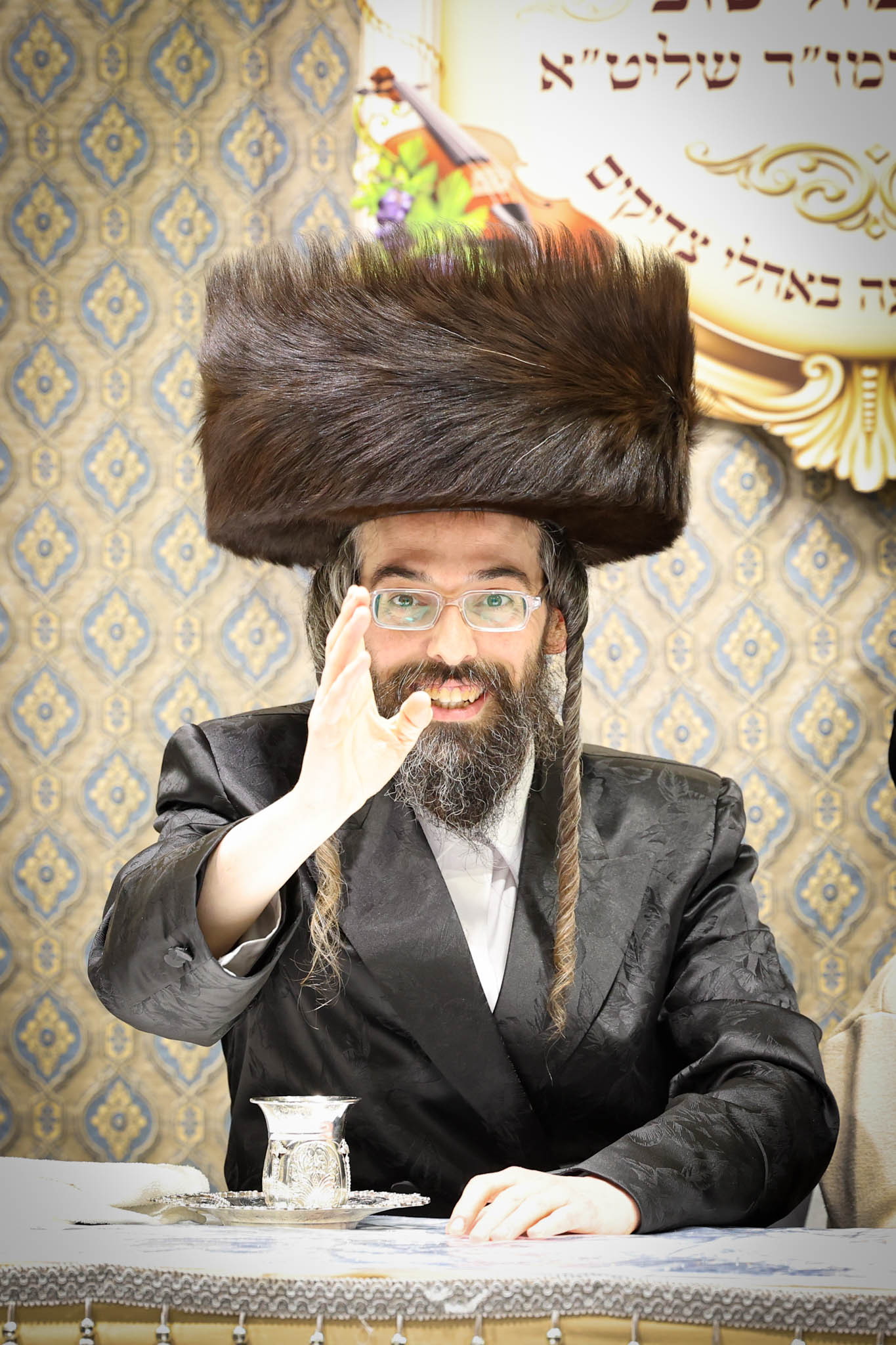 שבע ברכות בשילוב טיש ט"ו בשבט בזוועהיל