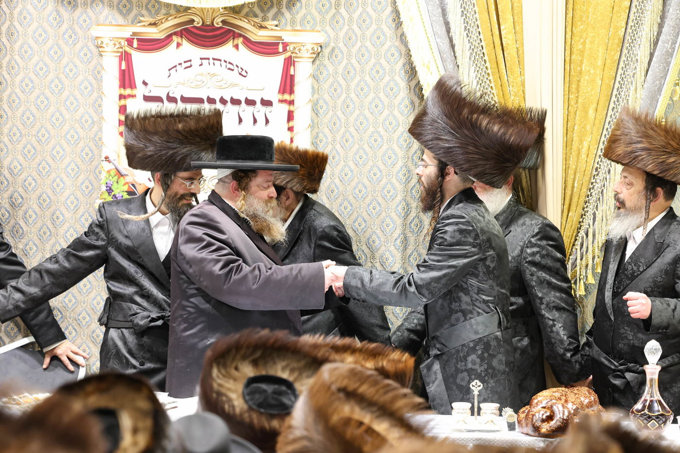 שבע ברכות בשילוב טיש ט"ו בשבט בזוועהיל