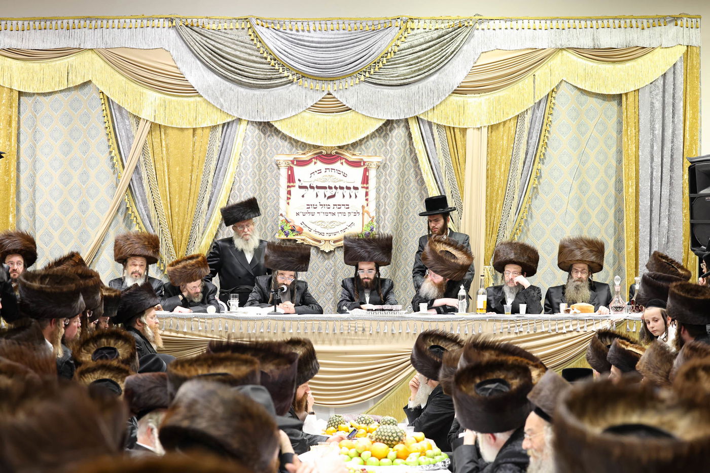 שבע ברכות בשילוב טיש ט"ו בשבט בזוועהיל