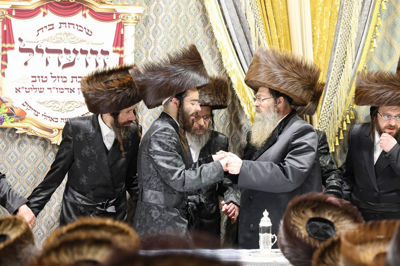 שבע ברכות בשילוב טיש ט"ו בשבט בזוועהיל