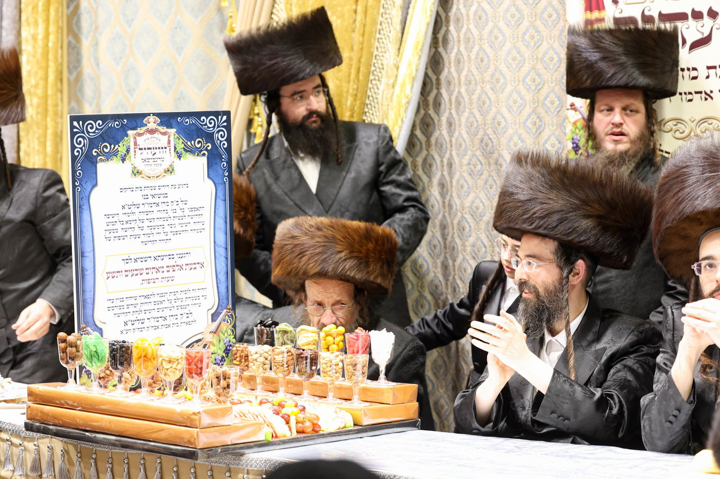 שבע ברכות בשילוב טיש ט"ו בשבט בזוועהיל