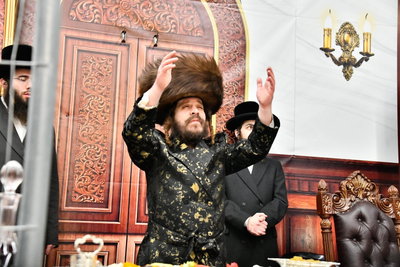 האדמו"ר מקרעטשניף כפר אתא