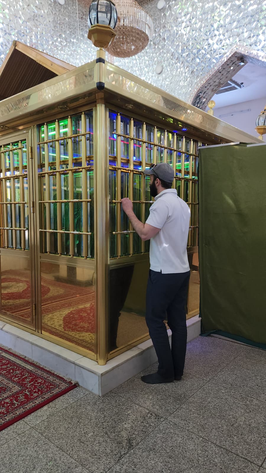 קבר איוב בפנים