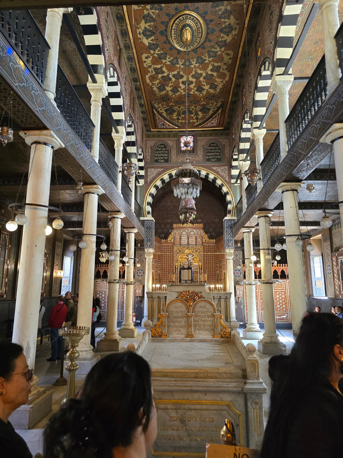 בית כנסת בן עזרא בקהיר בפנים