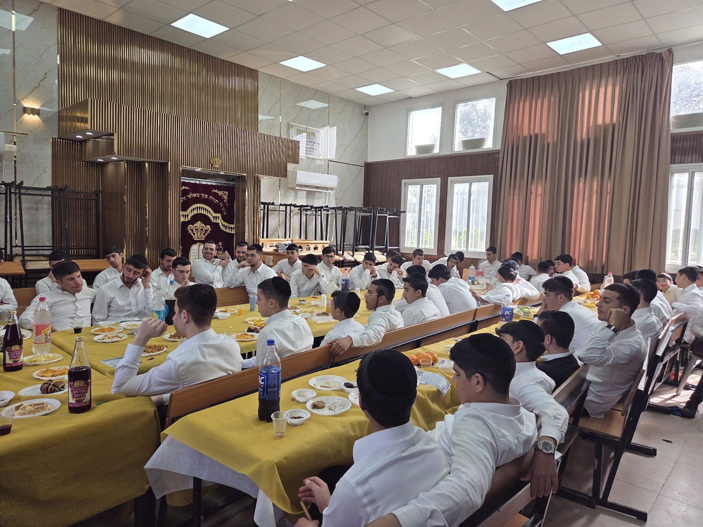 ט"ו בשבט בישיבת “דרכי איש” במושב תירוש