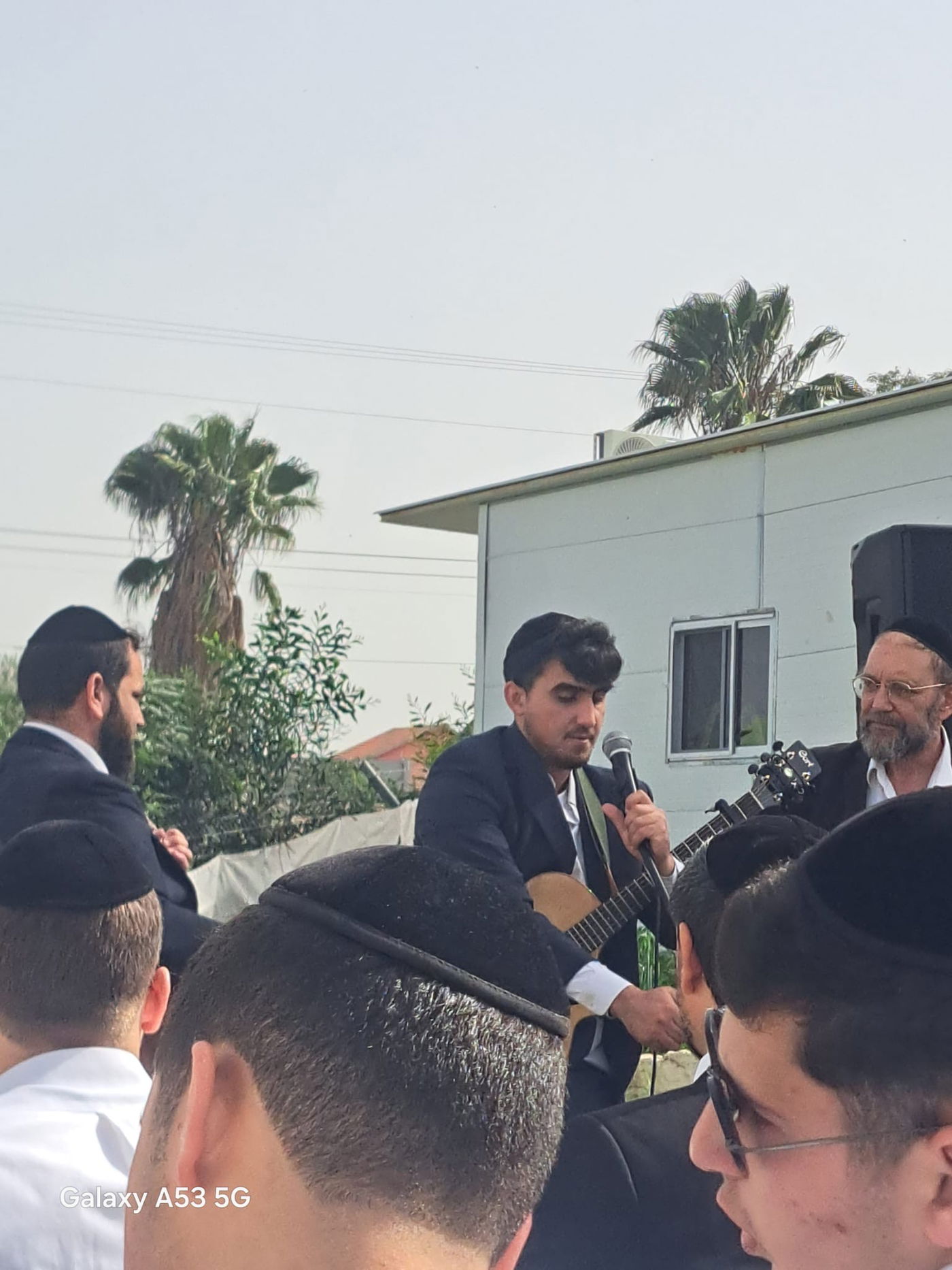 ט"ו בשבט בישיבת “דרכי איש” במושב תירוש