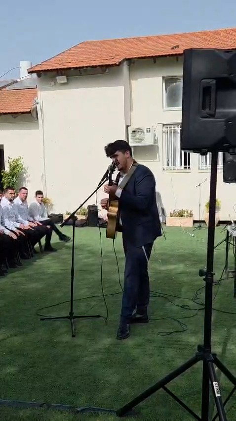 ט"ו בשבט בישיבת “דרכי איש” במושב תירוש