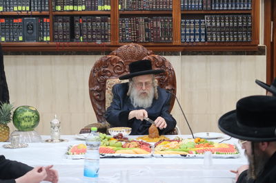 ט"ו בשבט בחצה"ק קומרנא