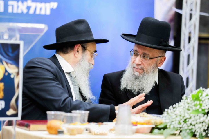 הרבנים הציגו אחדות: מעמד סיום הרמב"ם עם קהל המונים ברחובות