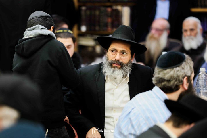 הרבנים הציגו אחדות: מעמד סיום הרמב"ם עם קהל המונים ברחובות