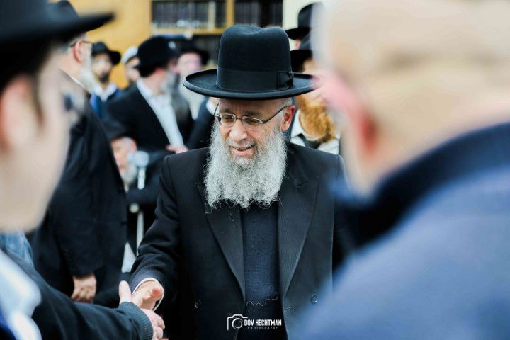 הרבנים הציגו אחדות: מעמד סיום הרמב"ם עם קהל המונים ברחובות