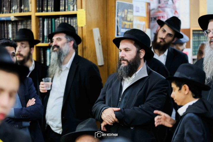 הרבנים הציגו אחדות: מעמד סיום הרמב"ם עם קהל המונים ברחובות