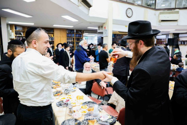 הרבנים הציגו אחדות: מעמד סיום הרמב"ם עם קהל המונים ברחובות