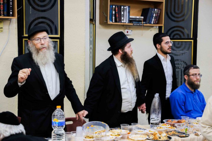 הרבנים הציגו אחדות: מעמד סיום הרמב"ם עם קהל המונים ברחובות