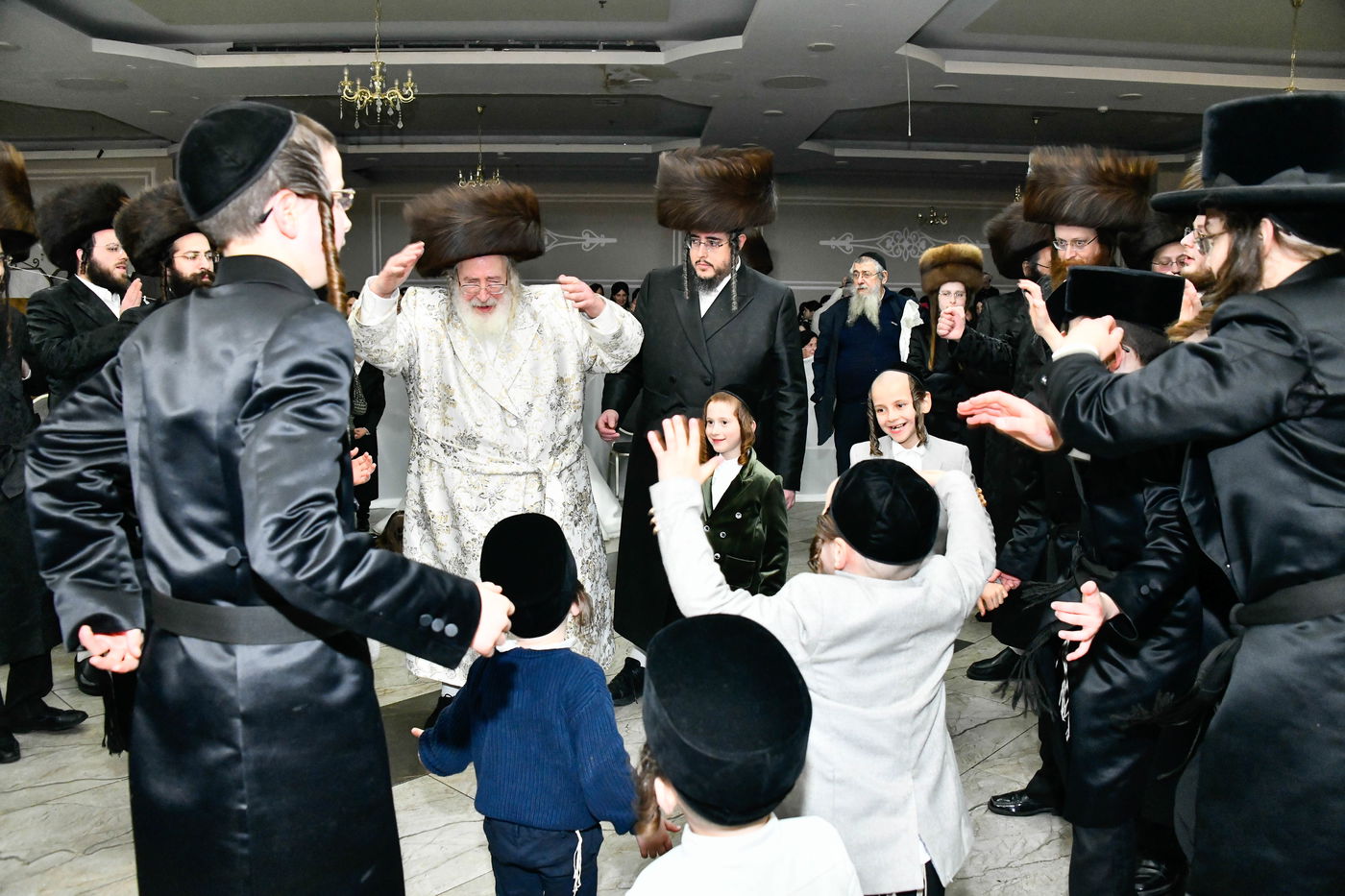 שמחת בית ספינקא - צאנז