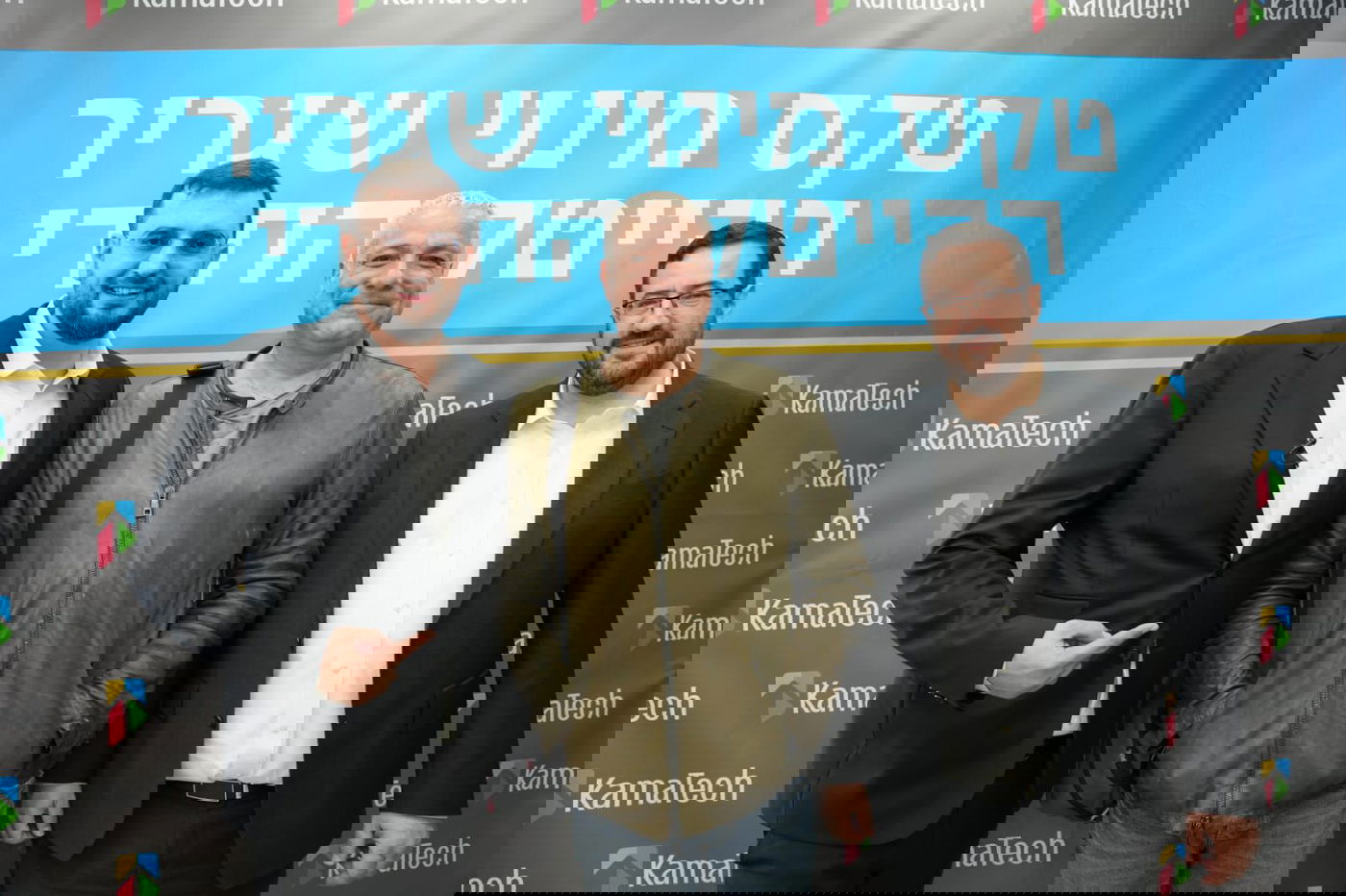 טקס מיניו של משפיען הרשת החרדי דודי קפלר לשגריר של עולם ההייטק