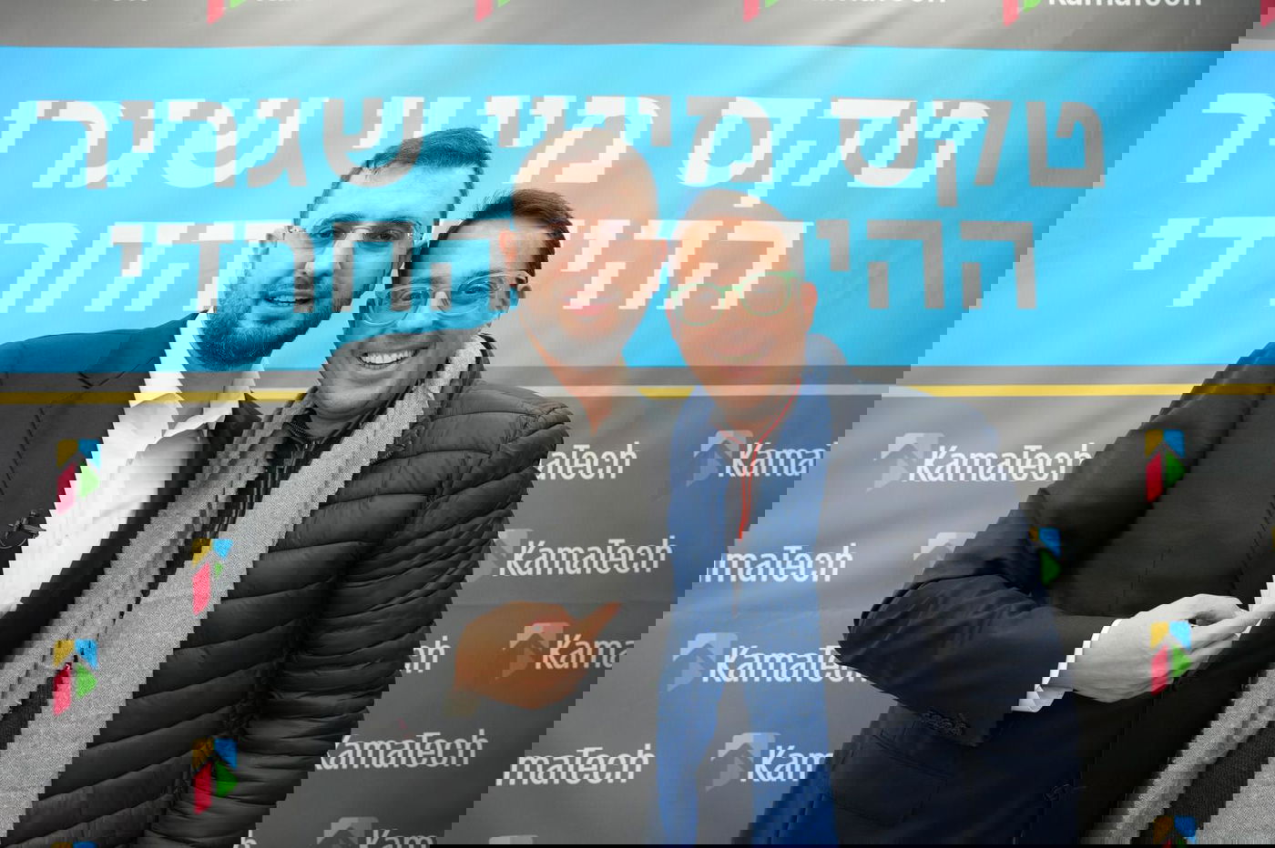 טקס מיניו של משפיען הרשת החרדי דודי קפלר לשגריר של עולם ההייטק