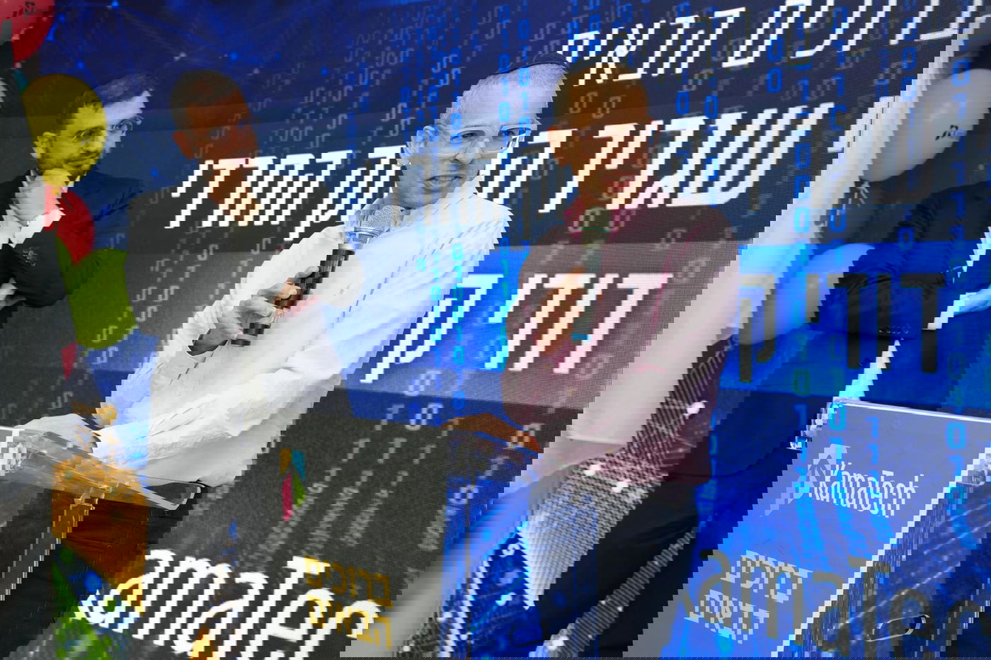 טקס מיניו של משפיען הרשת החרדי דודי קפלר לשגריר של עולם ההייטק