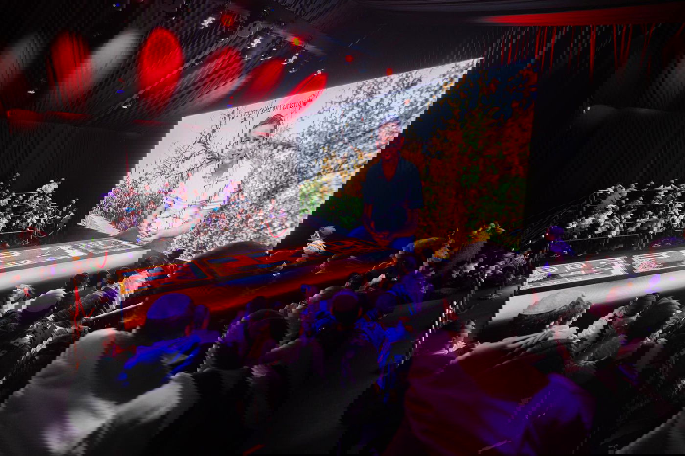 על רקע המתח עם איראן: רבבות תלמידים נשאו תפילה להצלת עם ישראל