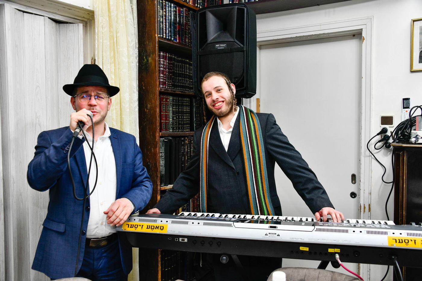 מסיבת הלחיים אצל הגרב"ד פוברסקי