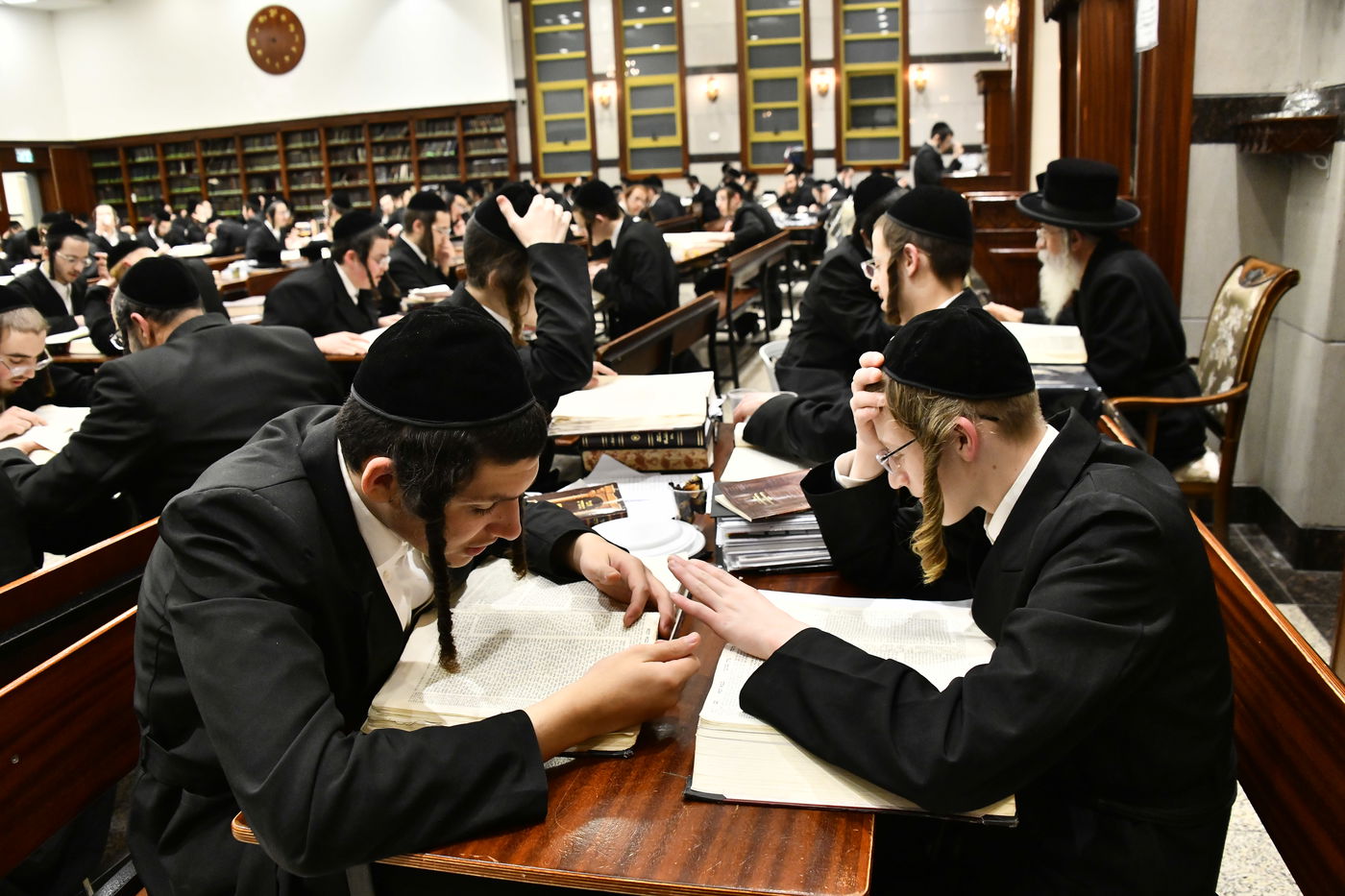 ליל שישי בישיבת ברכפלד