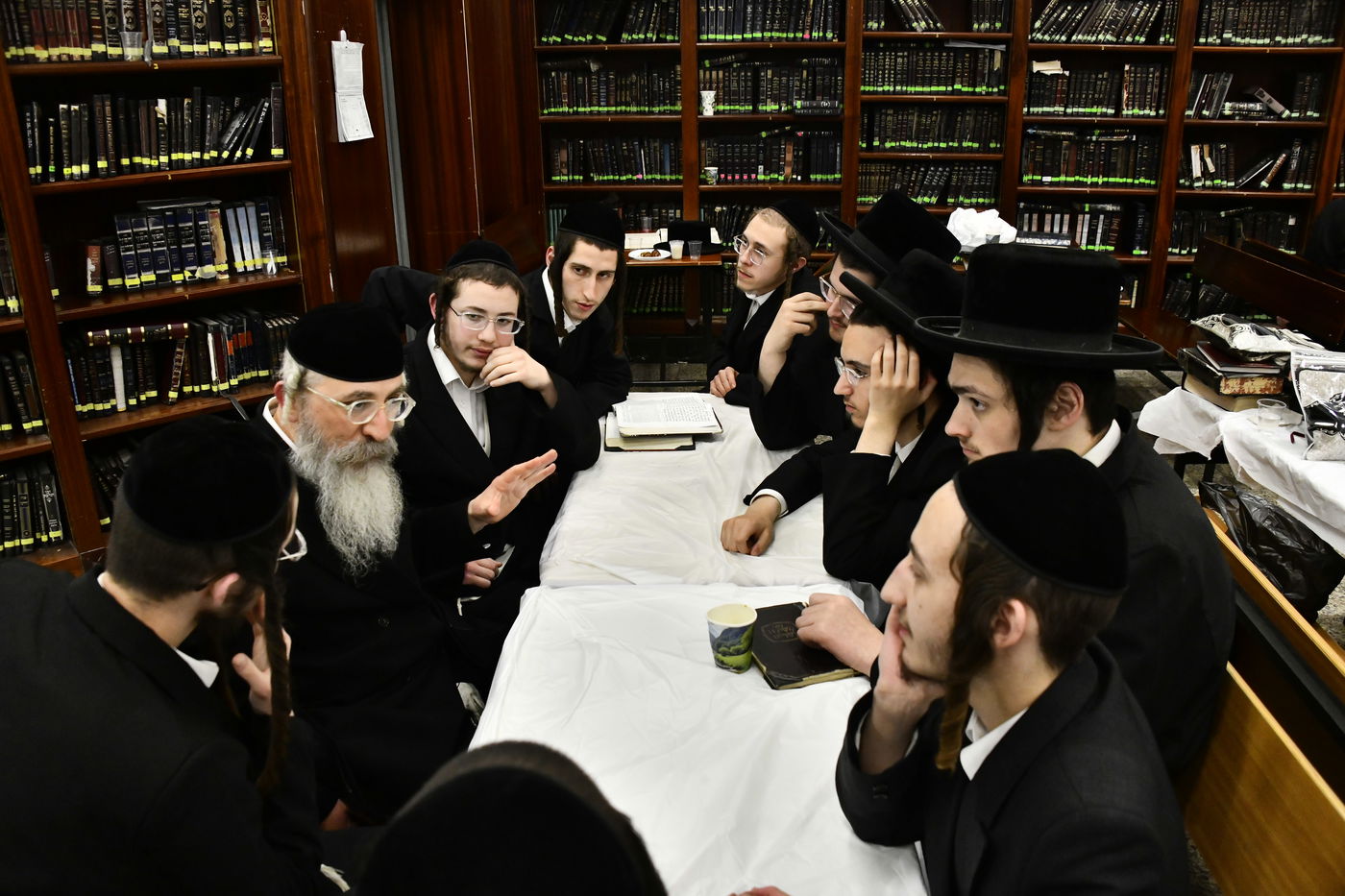 ליל שישי בישיבת ברכפלד