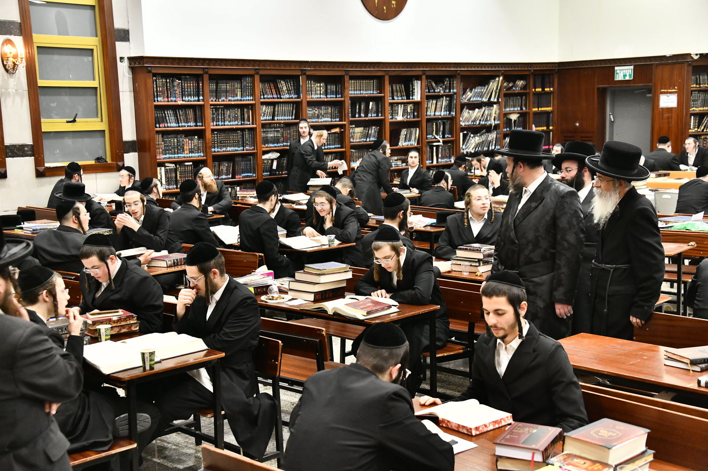 ליל שישי בישיבת ברכפלד